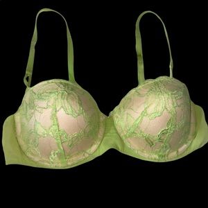Victoria’s Secret lace Demi 36B